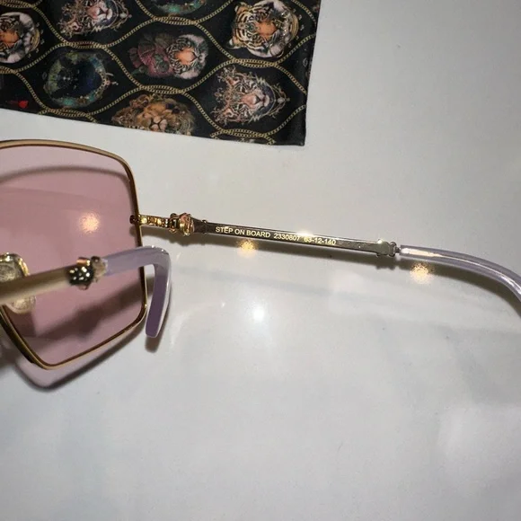 CAMILLA “Step on Board” pink gold oversized 70s style sunglassessses CAMILLA “Step on Board” pink gold oversized 70s style  main image 2